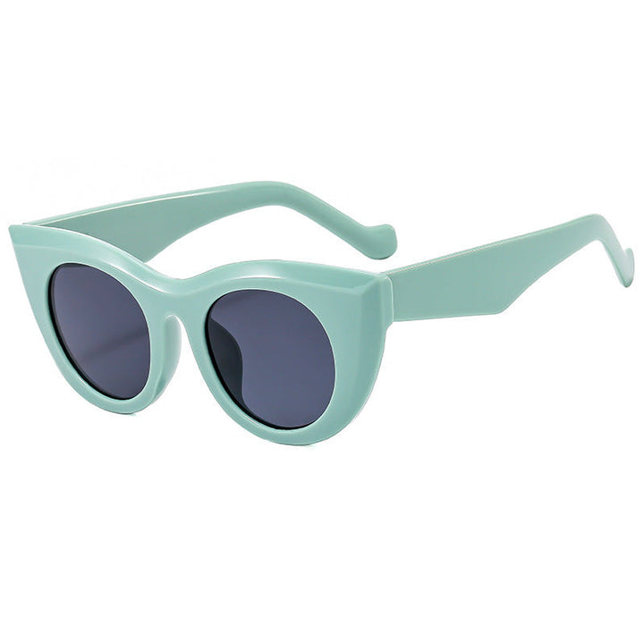 Dame Cat-Eye solbriller med transparent ramme og polariserte linser Luvikno