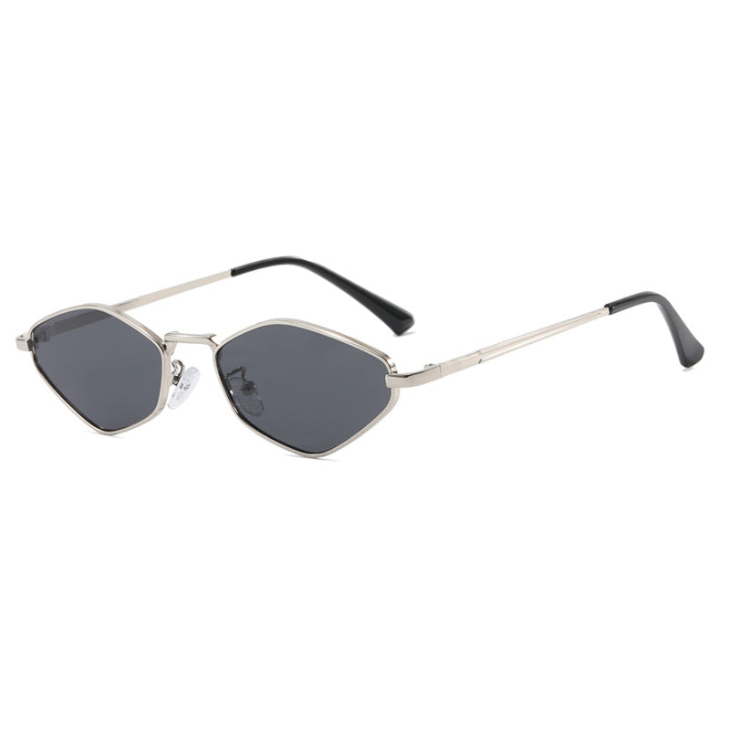Dame geometrisk solbrille med fin metallramme og UV-beskyttelse Luvikno