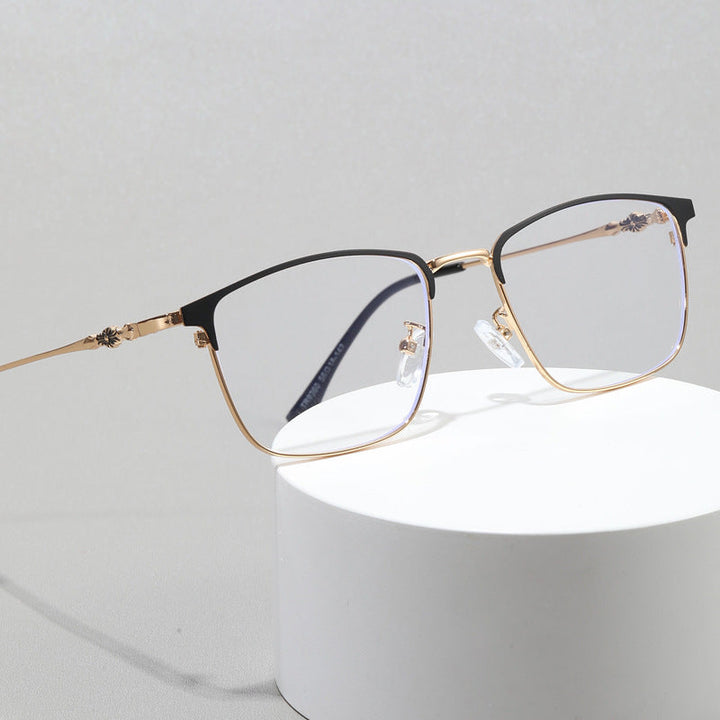 Dame moteriktig kvadratisk brille med elegant metallramme Luvikno