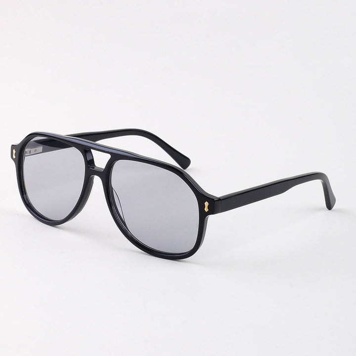 Dame moderne solbrille med innovativ ramme Luvikno