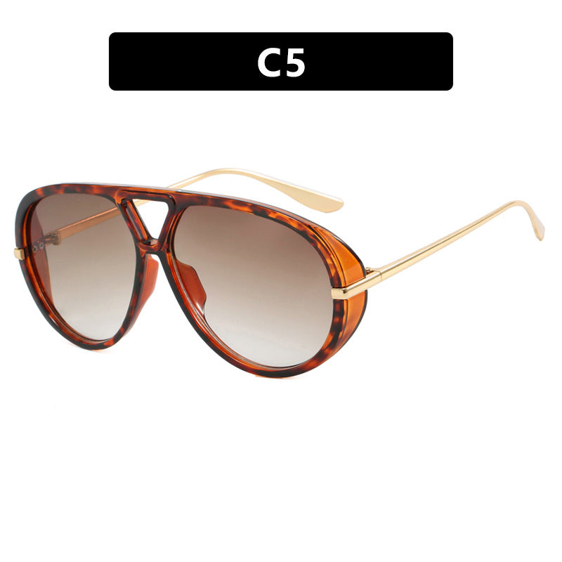 Dame Oversized solbriller med elegant plastramme og speilbelagte glass Luvikno