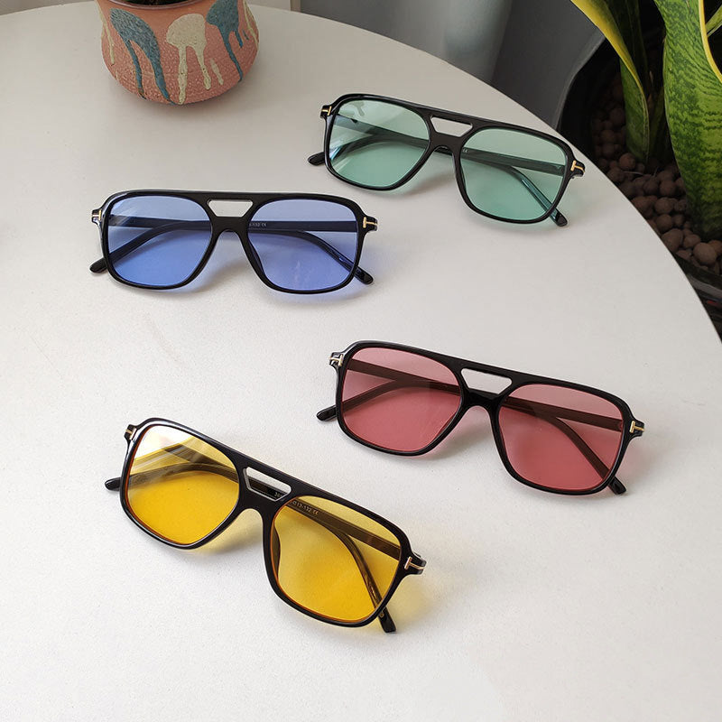 Dame elegant geometrisk solbrille med stilfull ramme Luvikno