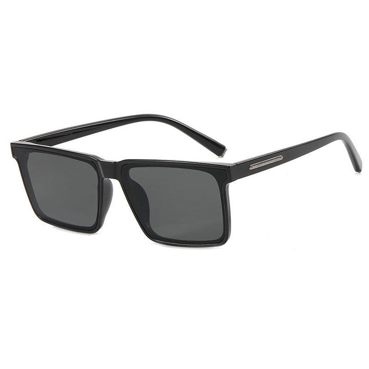 Dame kvadratisk solbrille i elegant, moderne design Luvikno