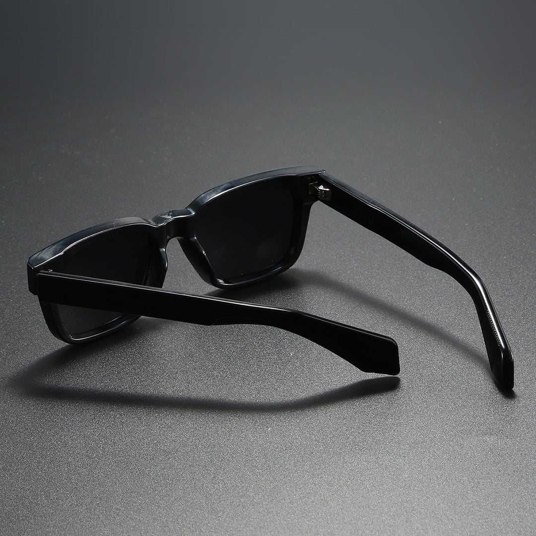 Dame kvadratisk solbrille med markant skilpaddemønster Luvikno