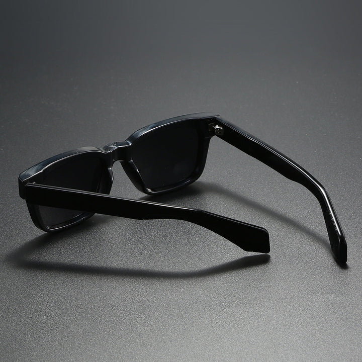 Dame kvadratisk solbrille med markant skilpaddemønster Luvikno
