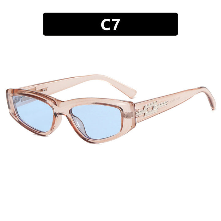 Dame moteriktig solbrille i trendig kattøye-design Luvikno