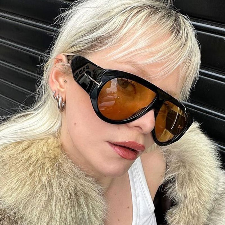 Dame elegant solbrille i markant design Luvikno
