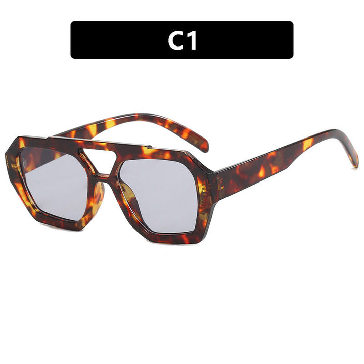 Dame geometrisk solbrille laget av robust plast med polarisert glass Luvikno