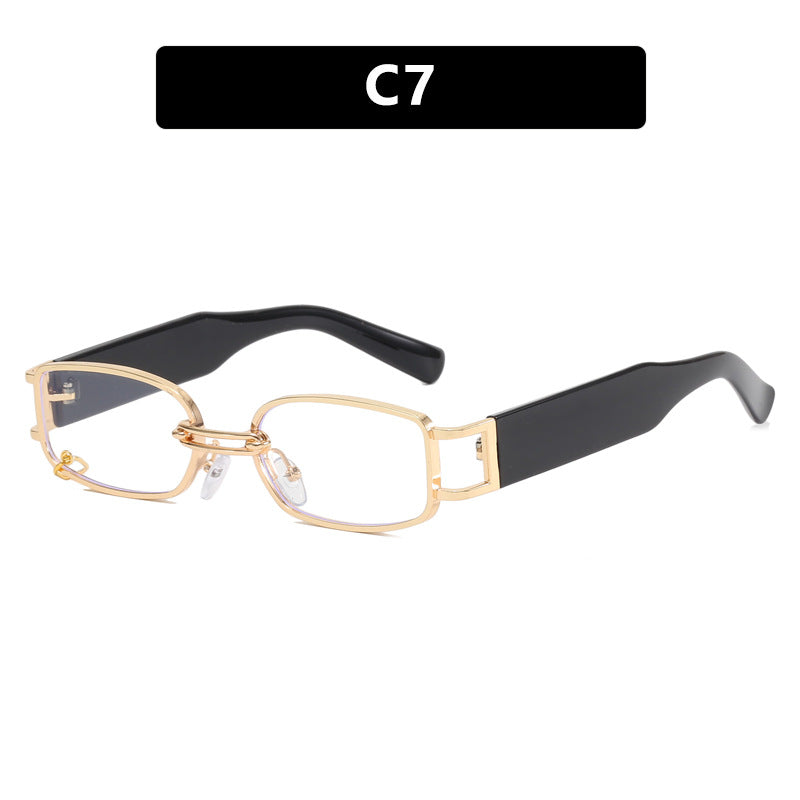 Dame moteriktig solbrille med innovativ rektangulær design og elegante metallakenter Luvikno