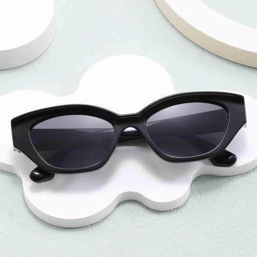 Damer trendy solbriller med futuristisk design Luvikno