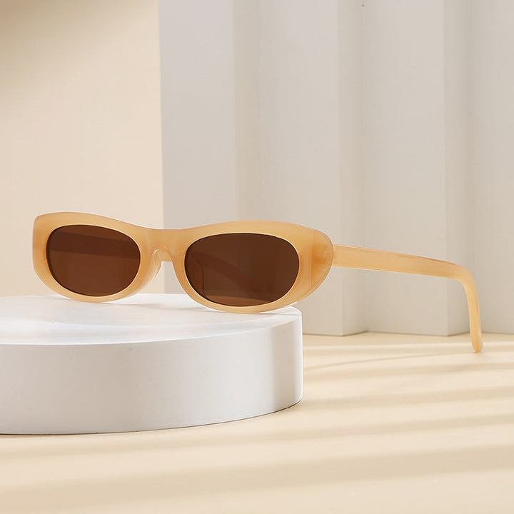Dame moteriktig solbrille i elegant cat-eye stil Luvikno