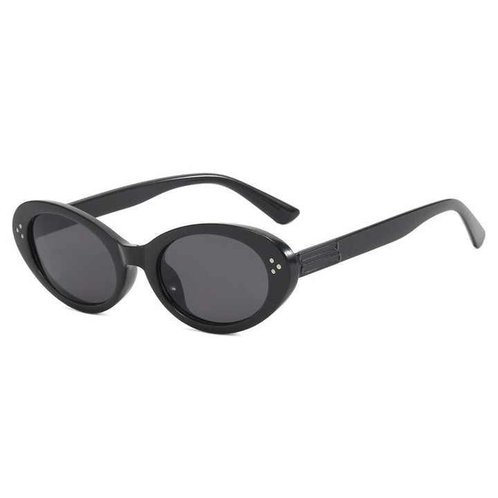 Damer moteriktig solbrille i elegant ovalt design Luvikno