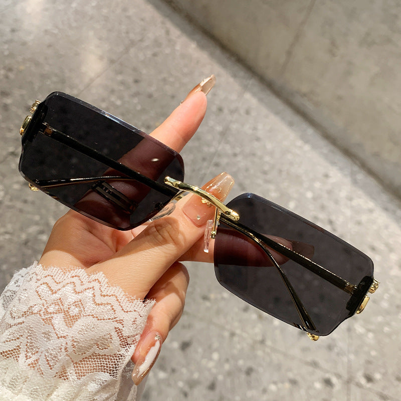 Dame oversized solbrille med høykvalitets metallramme og polariserte linser Luvikno