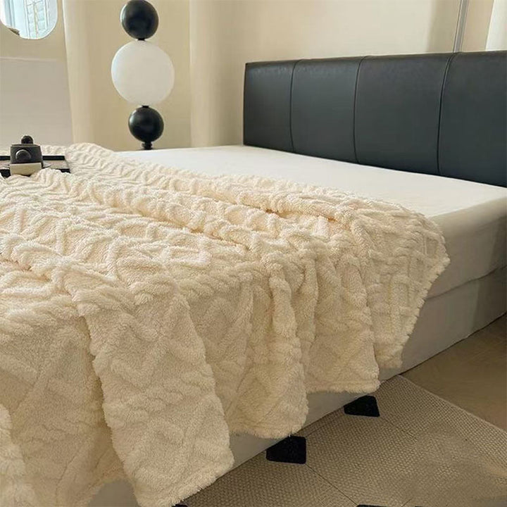 Damer Plysj Sengeteppe med strukturert design Luvikno