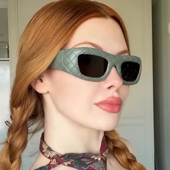 Dame ekstravagant solbrille med strukturert ramme Luvikno