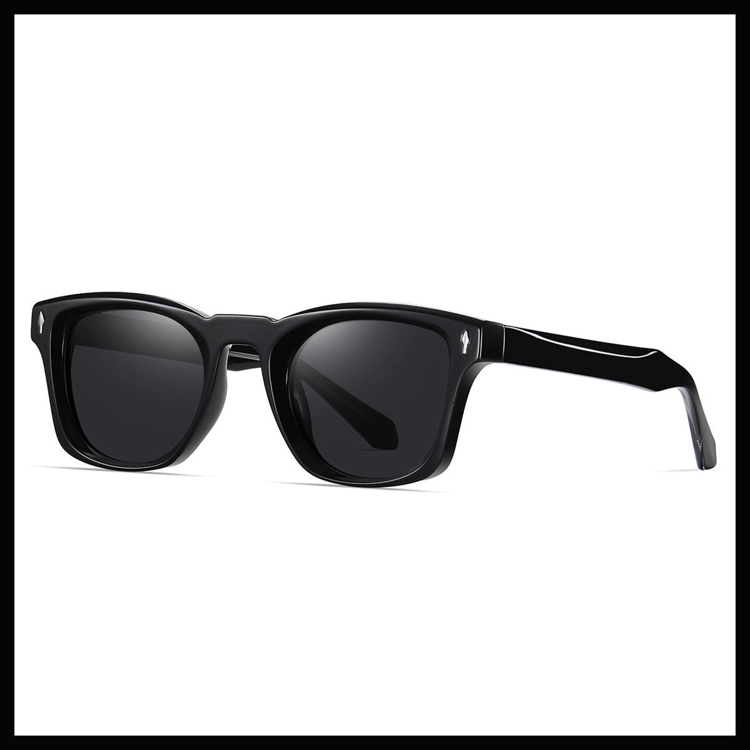 Dame moteriktig solbrille i elegant skilpadde-design Luvikno