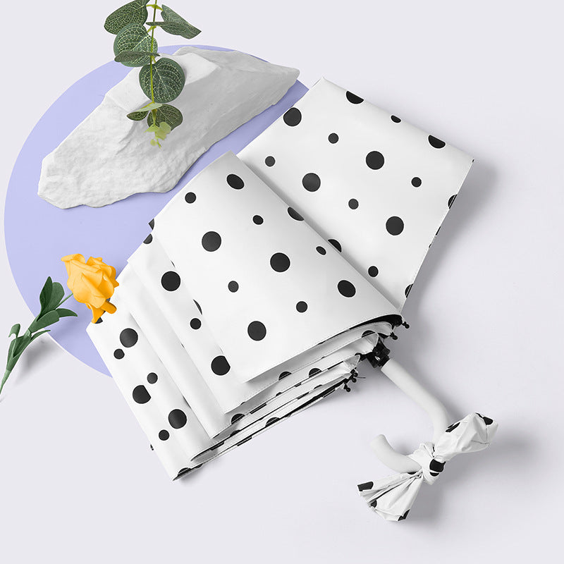 Dame elegant sammenleggbar paraply med hjerteformet design Luvikno
