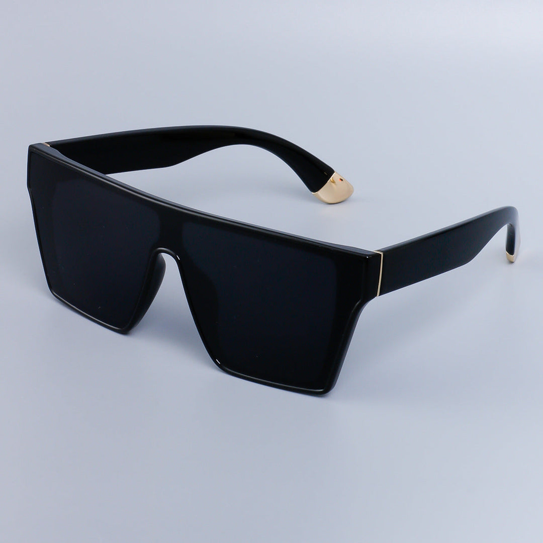Dame solbriller i moderne oversized design Luvikno