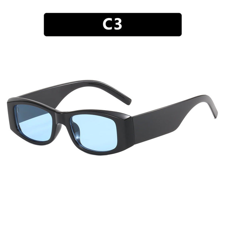 Dame moteriktig solbrille med stilfull ramme Luvikno
