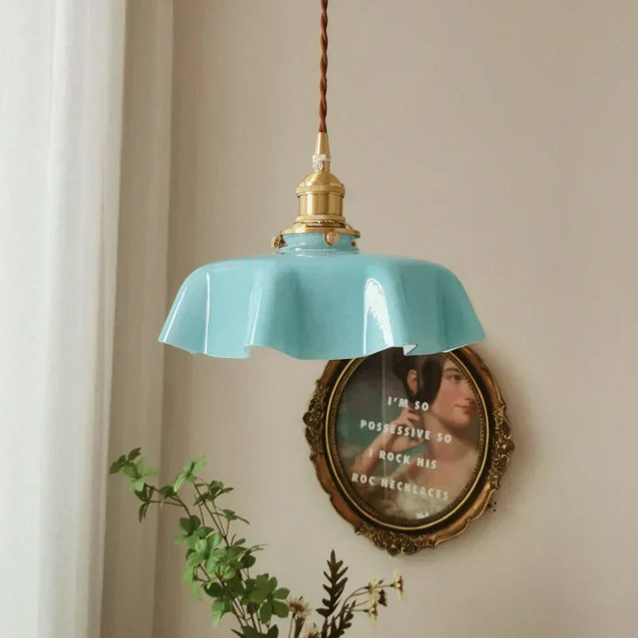 Messing pendellampe i fransk design – Elegant taklampe til stue | Luvikno