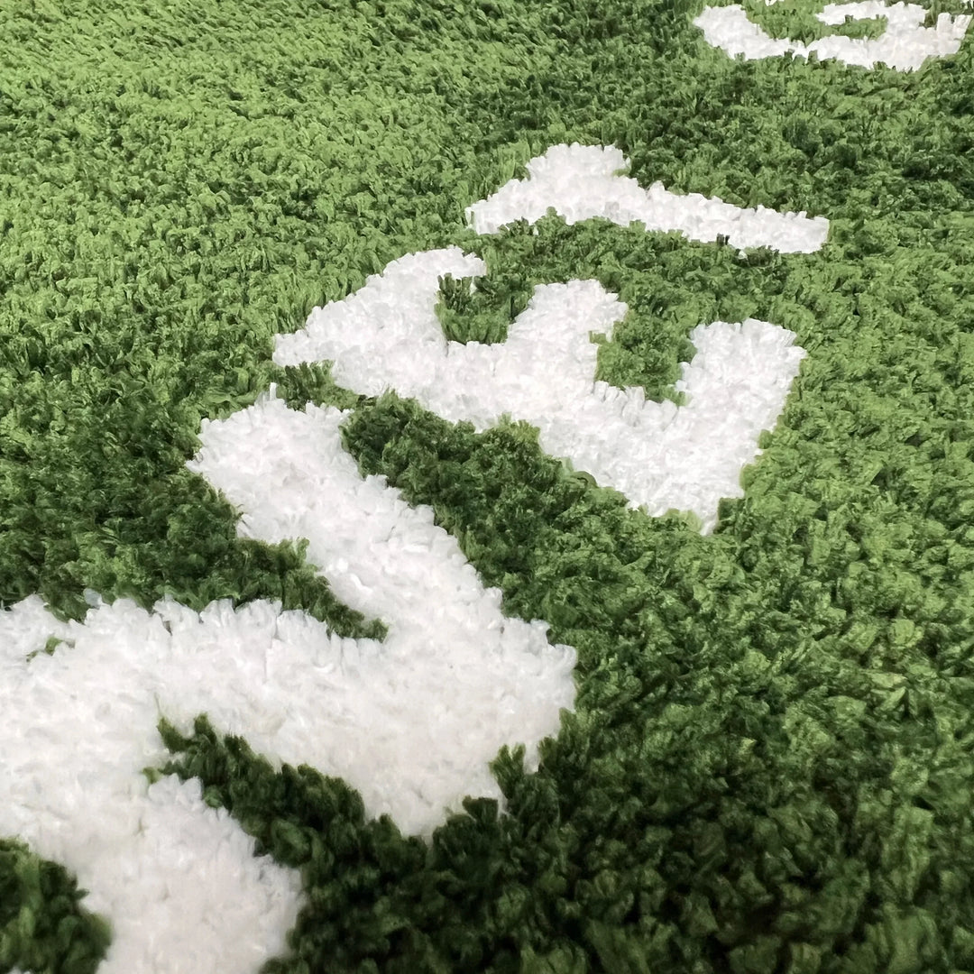 FreshLawn Comfort Mat – Trendy "Våt Gress" dørmatte i grønn med myk plysj Luvikno
