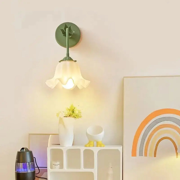 FrenchBloom Vegglampe – Soverom Blomsterlampe Luvikno
