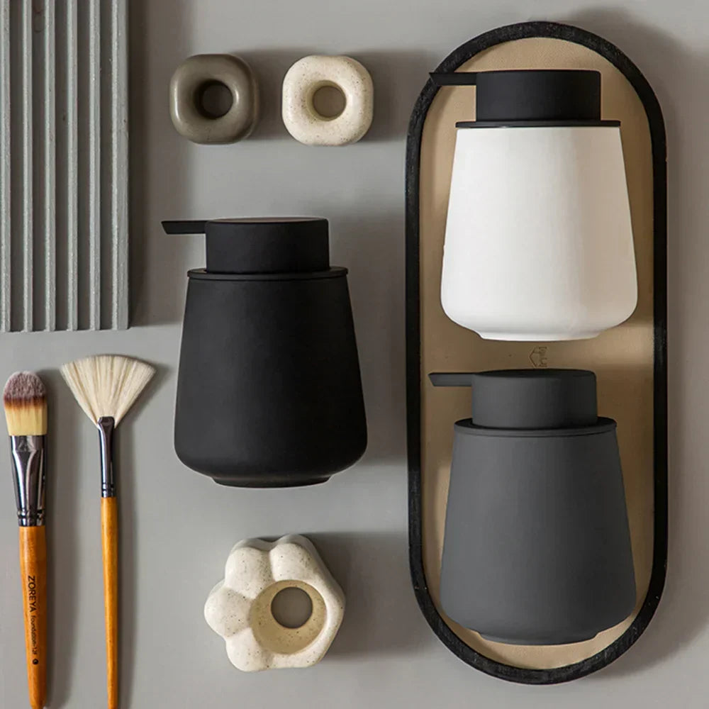 CeramiLux 300 ml Luksus Såpedispenser laget av Keramikk – for Såpe, Sjampo, Balsam eller Lotion Luvikno