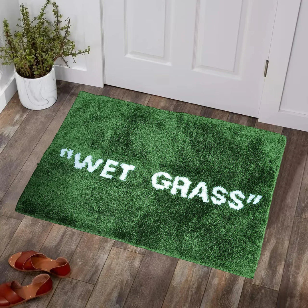 FreshLawn Comfort Mat – Trendy "Våt Gress" dørmatte i grønn med myk plysj Luvikno