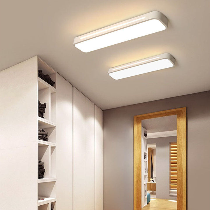 Luvikno | Minimalistisk LED Taklampe laget av Jern og Akryl