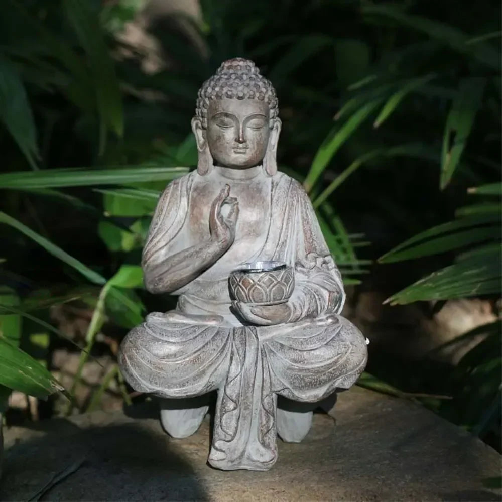 Zen Buddha Solstatue