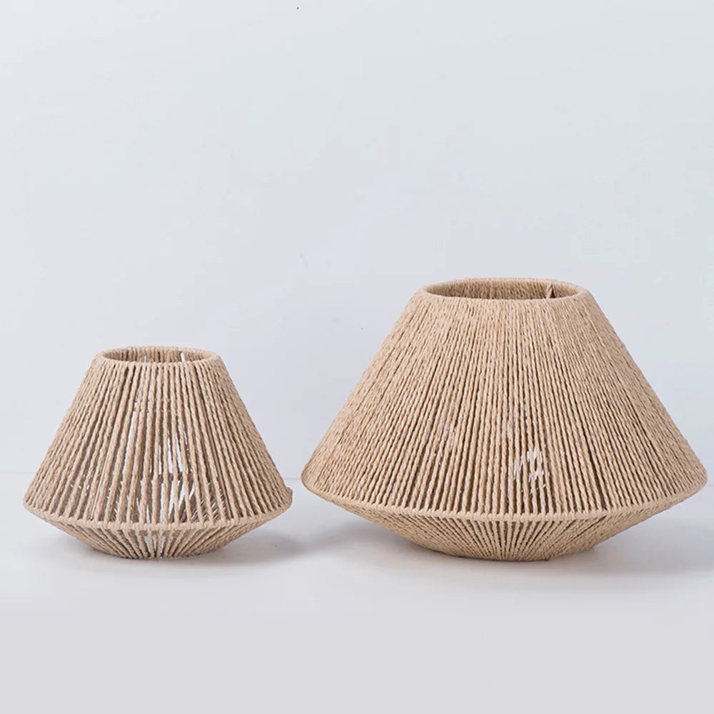 Luvikno | Rattan Pendellampe - Elegant Rattan Pendellampe med Geometrisk Design for Atmosfærisk Belysning