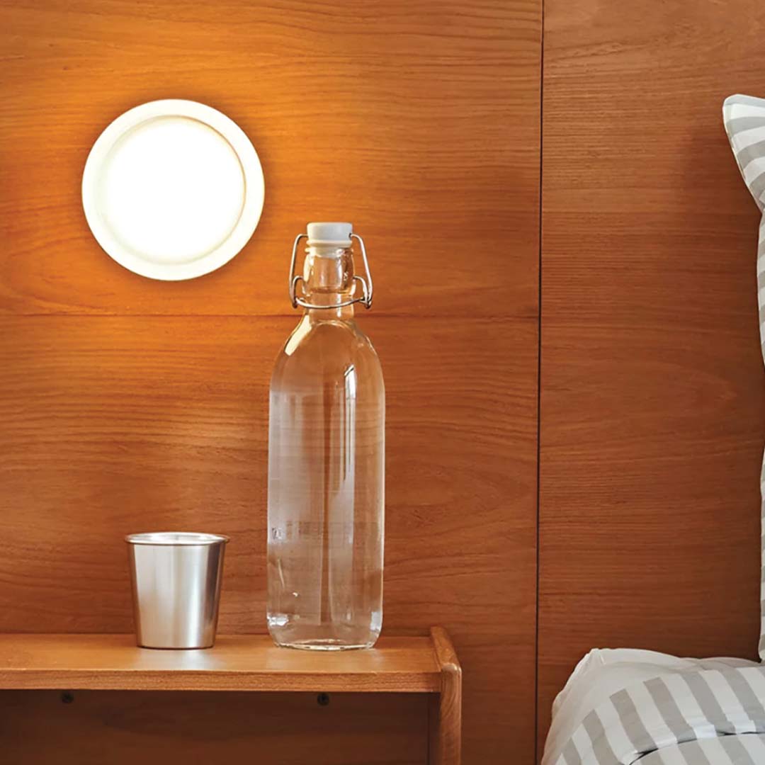 Luvikno | DimpleGlow – Stilren vegglampe for moderne interiør