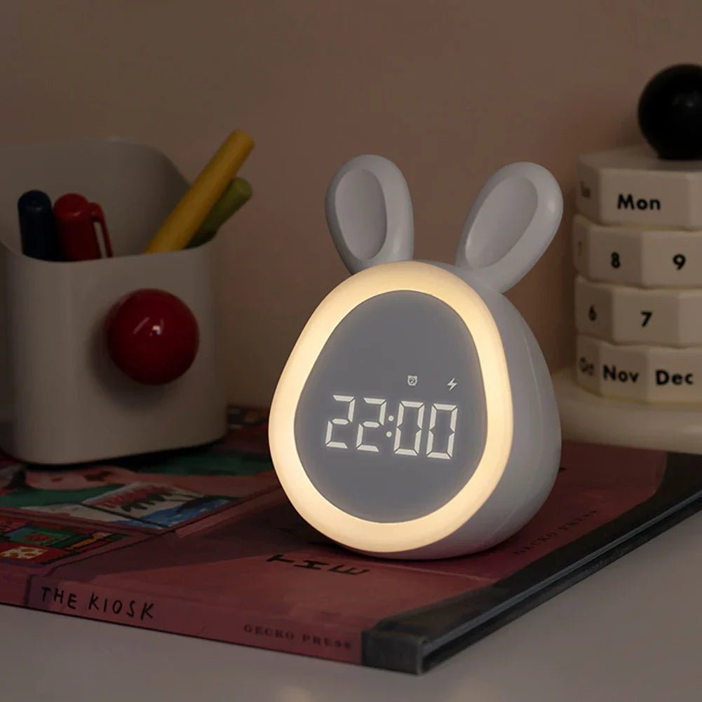 WakkerKonijn – Barneklok med LED-nattlys og leken kanin-design | Luvikno