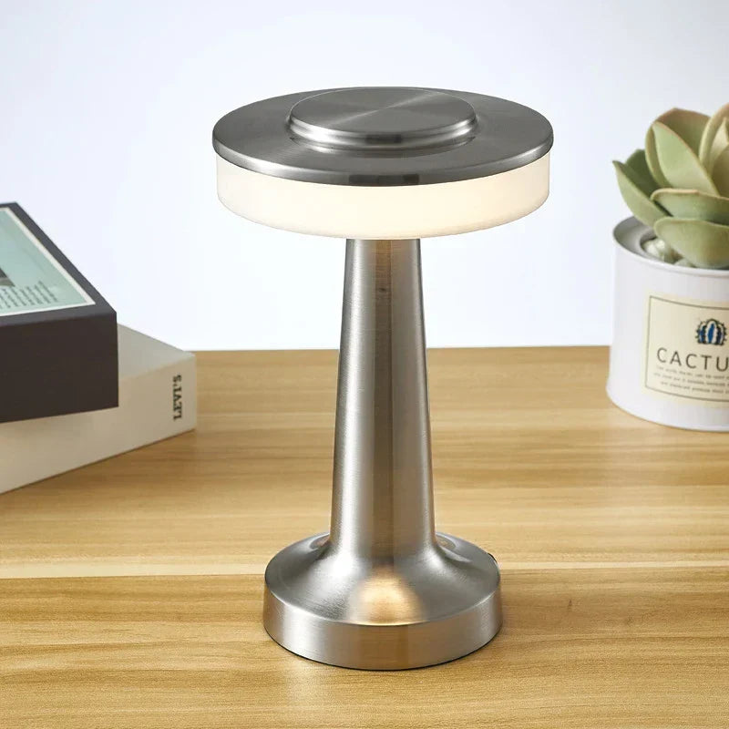 Luvikno | Elegaza Bordlampe - Elegant Bærbar LED-lampe