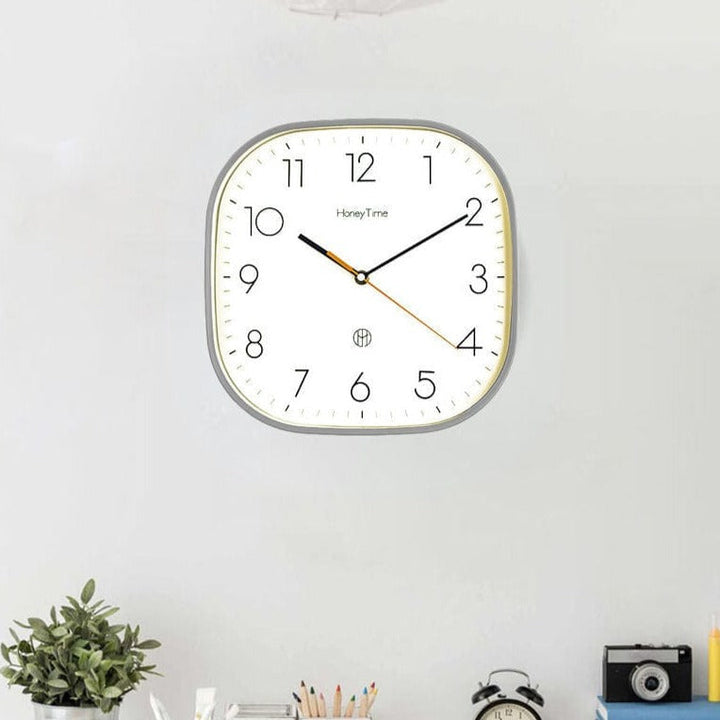 Ultra Silent Square Clock Luvikno