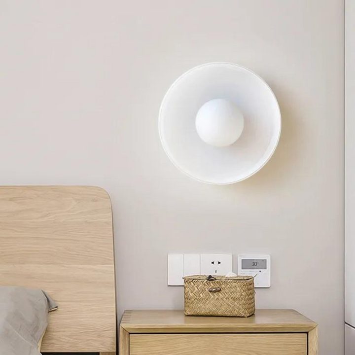 Rund Taklampe med Stilleggende Funksjonalitet - LumiSphere | Luvikno