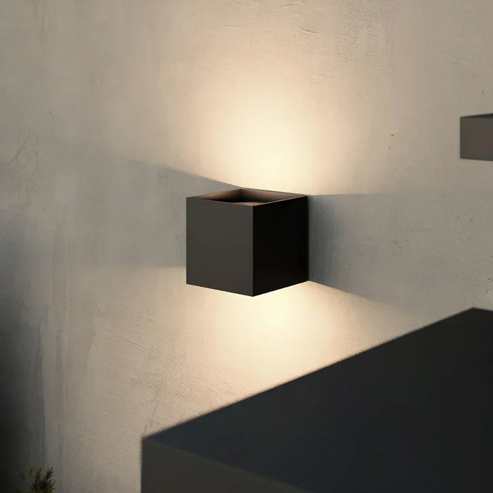 Moderne svart aluminium vegglampe Luvikno