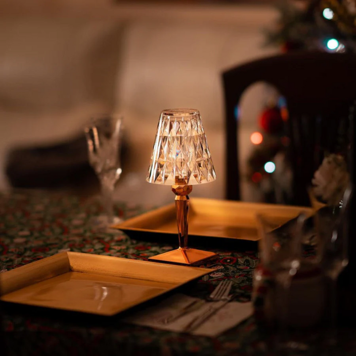 CrystalLuxe Bordlampe - Elegant Krystall Bordbelysning Luvikno