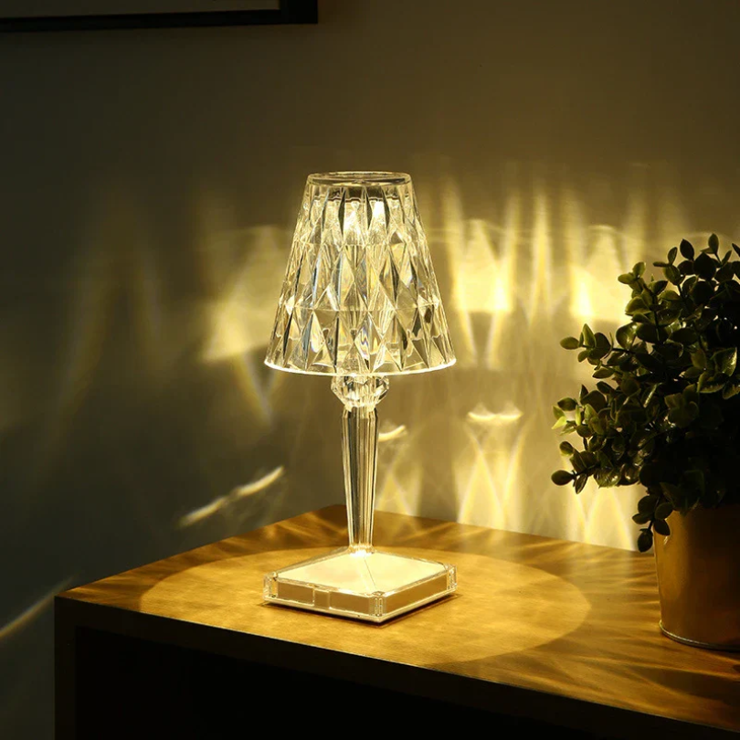 CrystalLuxe Bordlampe - Elegant Krystall Bordbelysning Luvikno