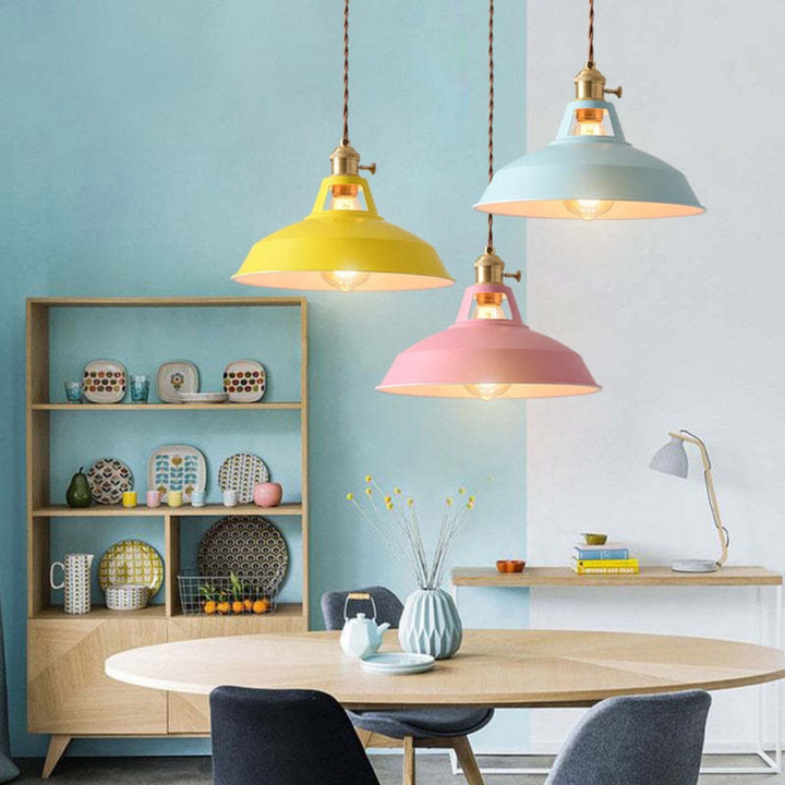 Moderne Fargerik LED Pendellampe - ChromaLuxe | Luvikno