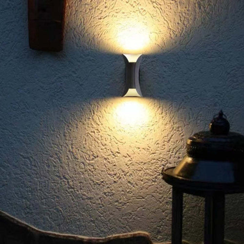 Stilig LED vegglampe for utendørs - Moderne og vanntett | Luvikno