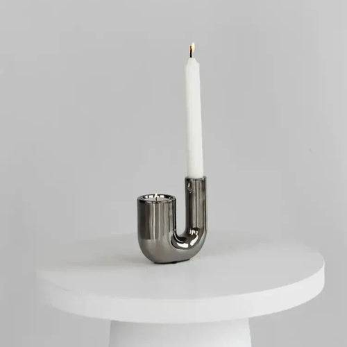 Elegant Sølv Stearinlys Holder med Minimalistisk Design | Luvikno