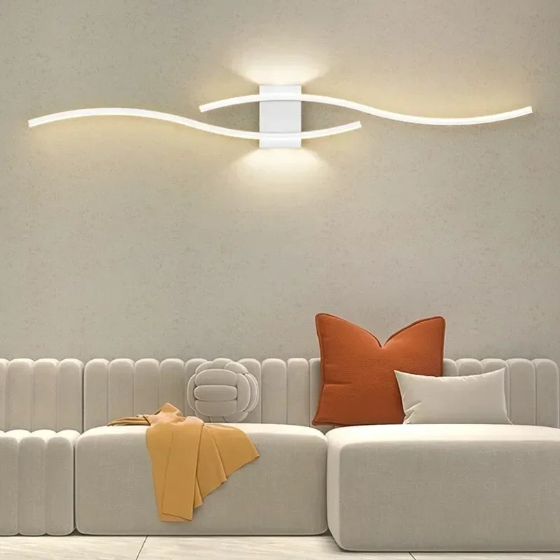 Moderne LED Vegglampe – Bølgeformet Design, Minimalistisk Stil | Luvikno