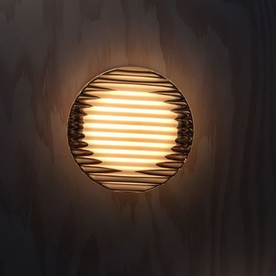 Moderne LED Vegglampe – Elegant Design for Stue og Soverom | Luvikno