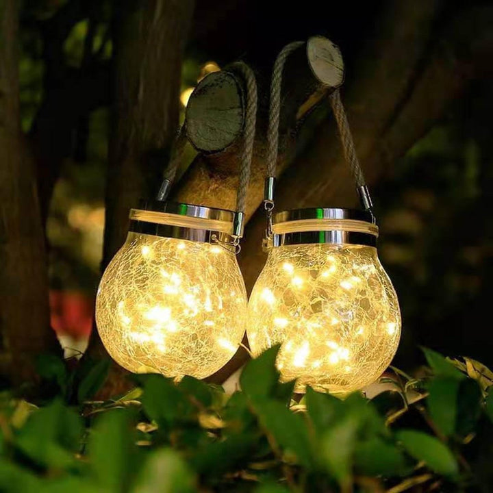 Bærekraftig solglasslampe for stilfull utendørs belysning | Luvikno