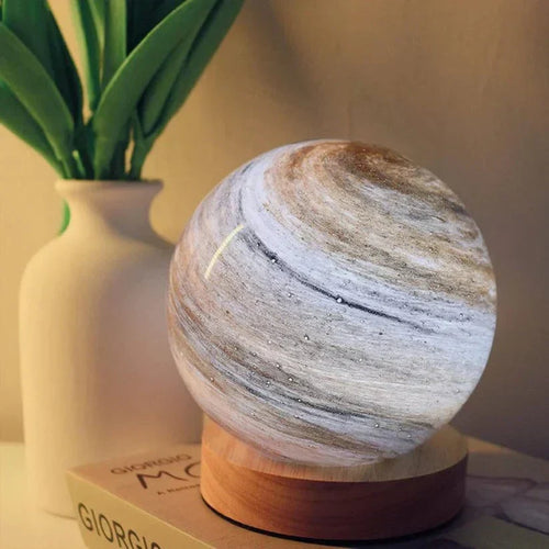 Luvikno | LuminaGlow Månelampe - Magisk Ambient Belysning med Justerbart Lys