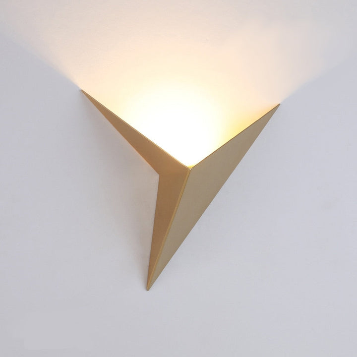 Moderne Triangulære Vegglampe - TrigoLux | Luvikno