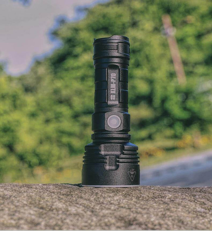 Ultra Powerful LED Flashlight | Luvikno