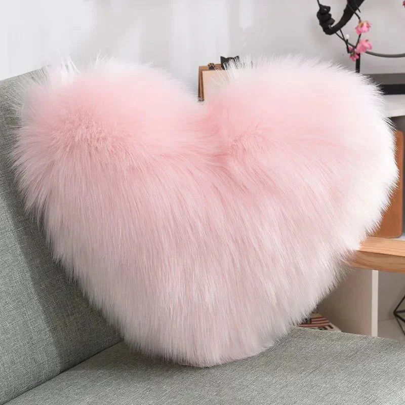 Myk hjerteformet fluffy sofa pute i myk polyester | Luvikno