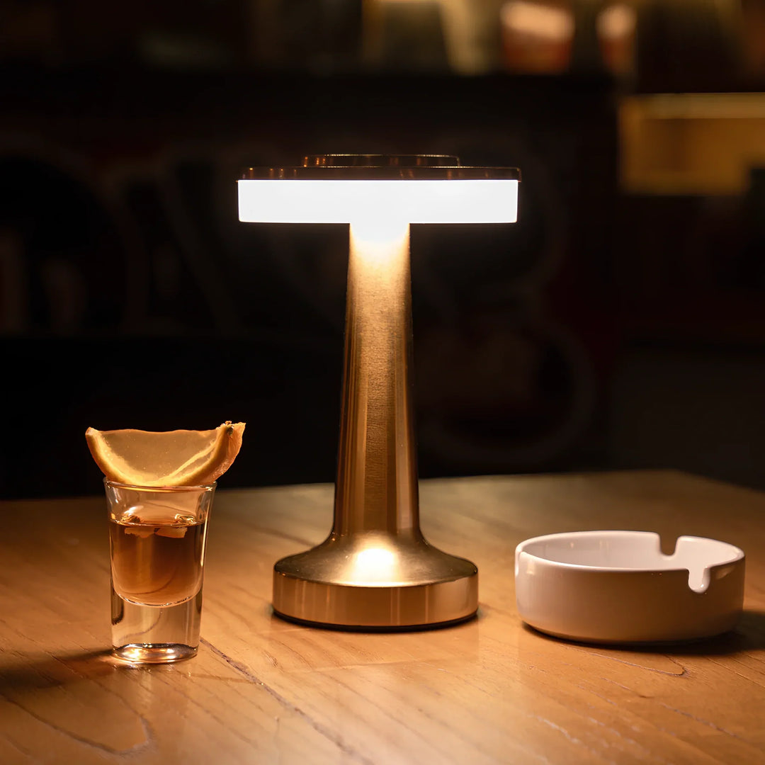 Luvikno | Trådlampe med oppladbart LED lys